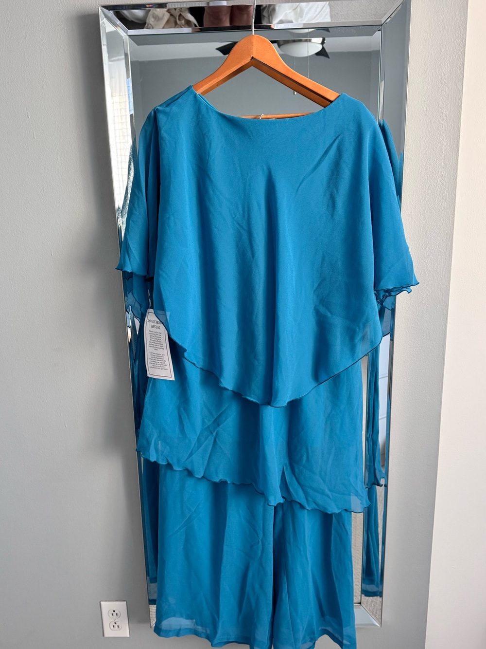 Blue Layered Women's Pants 2 peace set- Elegant Tiered Design.28W. New